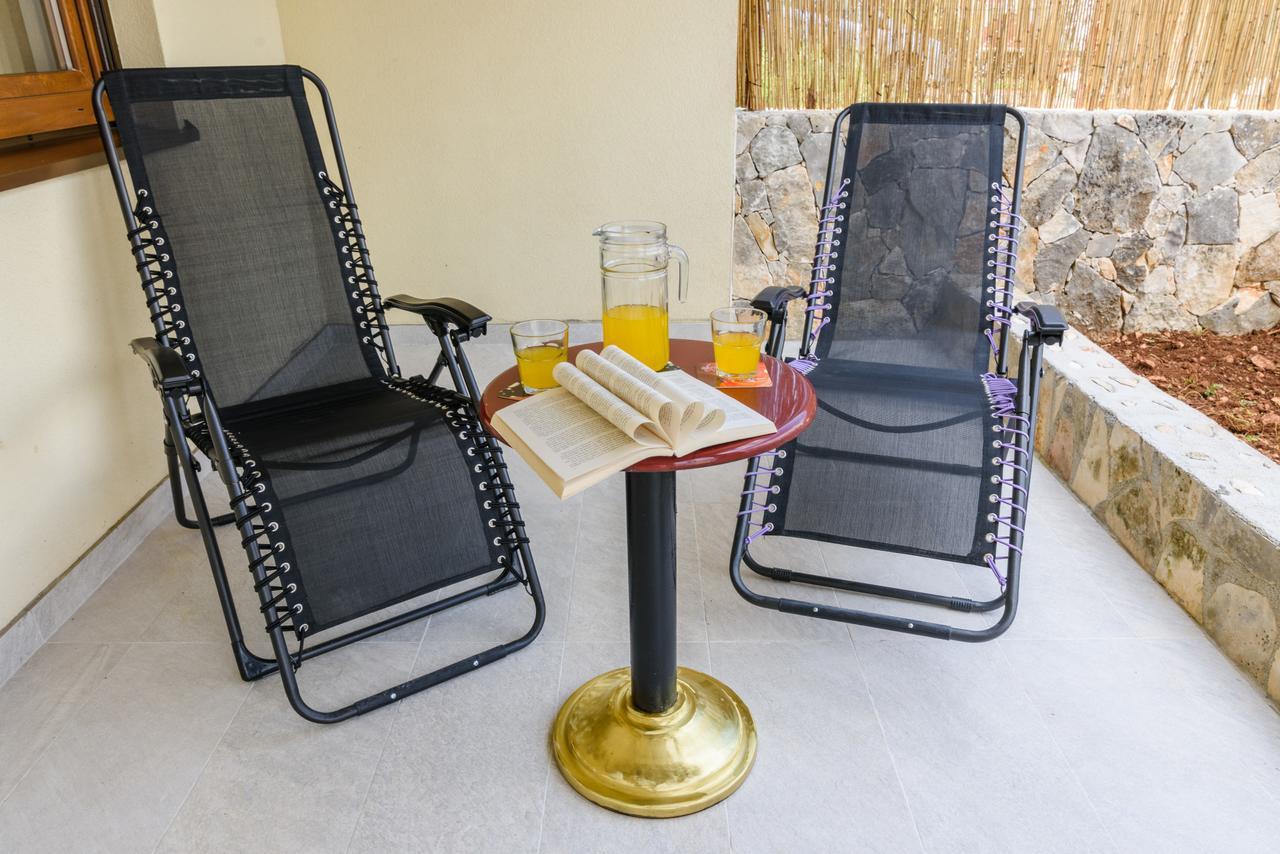 Apartmani Marko I Ana Marina Exterior photo